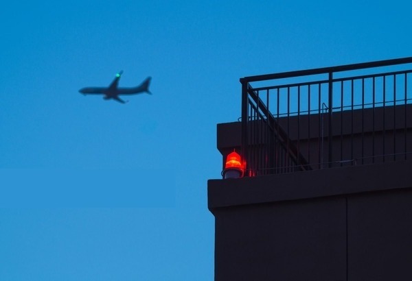 Aircraft Warning Lights Dubai UAE KSA Oman GCC